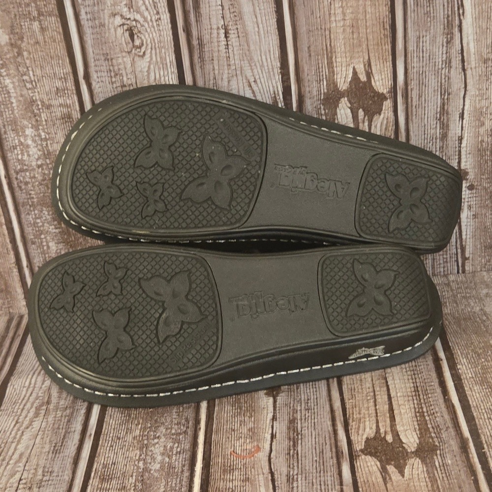 Sz 38/ 8-8.5 Alegria Carina Pewter Metallic Leather Thong Sandals Worn 1X! - Picture 8 of 8